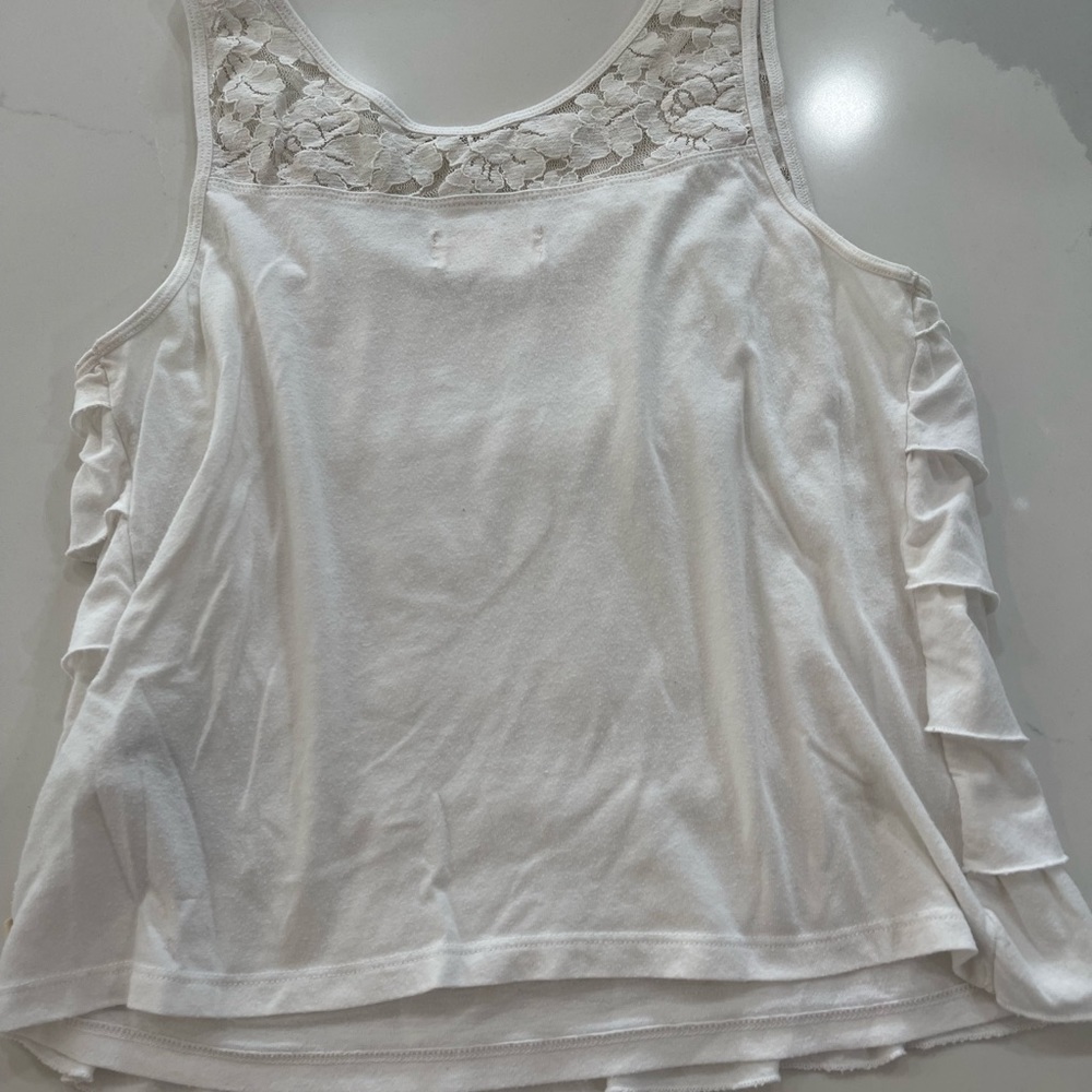 HOLLISTER TANK - Picture 4 of 7